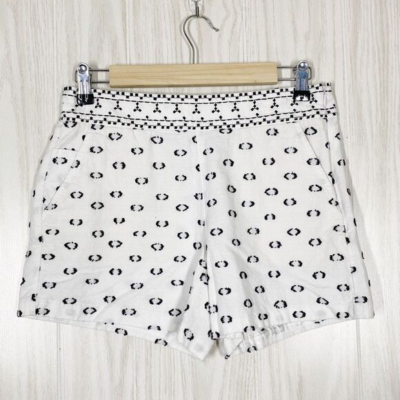 Anthropologie Pants - Anthropologie | Hei Hei | Embroidered Clip Dot Short Size 4